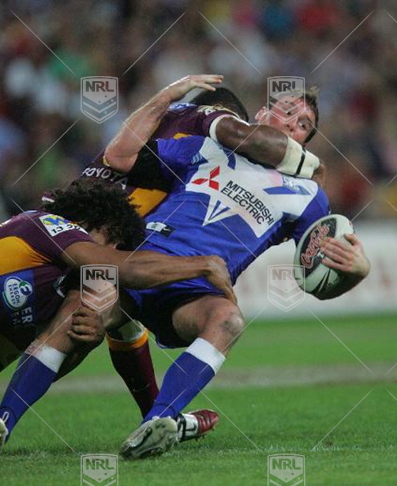 NRL 2007 RD23 Brisbane Broncos v Canterbury-Bankstown Bulldogs - Chris Armit hit D