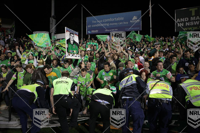 NRL 2010 QF Penrith Panthers v Canberra Raiders - Canb Fans