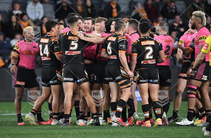 NRL 2020 RD08 Wests Tigers v Penrith Panthers - fight