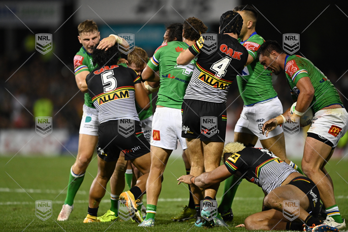 NRL 2021 RD05 Penrith Panthers v Canberra Raiders - fight