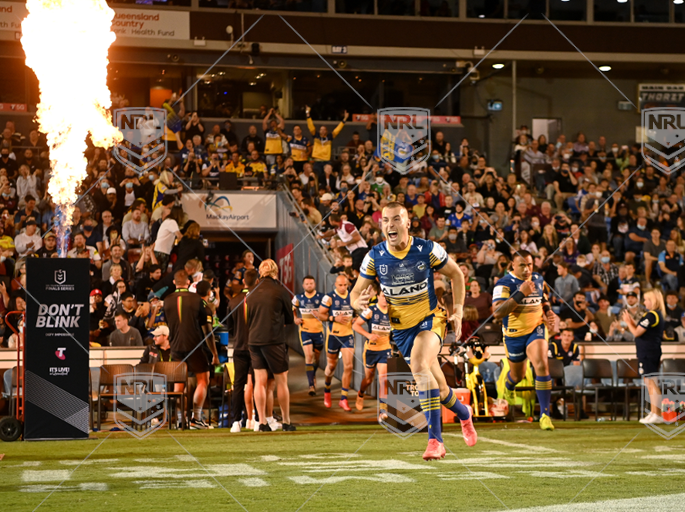 NRL 2021 SF Penrith Panthers v Parramatta Eels - Clinton Gutherson, run on