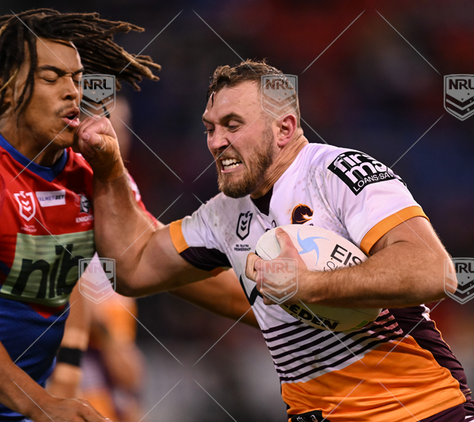 NRL 2022 RD11 Newcastle Knights v Brisbane Broncos - Kurt Capewell Dominic Young, hit by Young