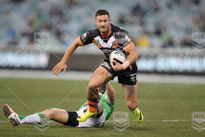 NRL 2014 RD25 Canberra Raiders v Wests Tigers - Jy Hitchcox